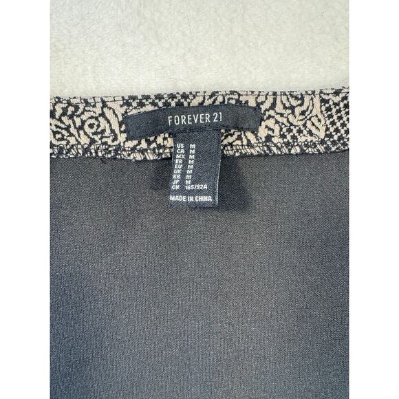 Forever 21 Black and White Body Con Dress Rose Print Sweatheart Neckline M - Picture 12 of 12